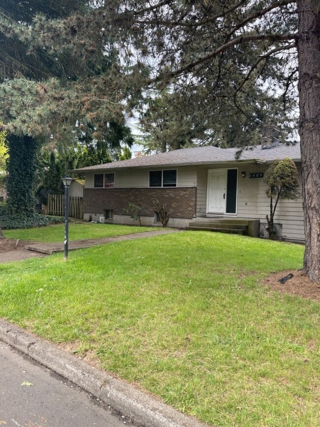 Photo - COMING SOON!!!  Fantastic 4 Bedroom Home on Blueberry Hill in Hazel Dell!