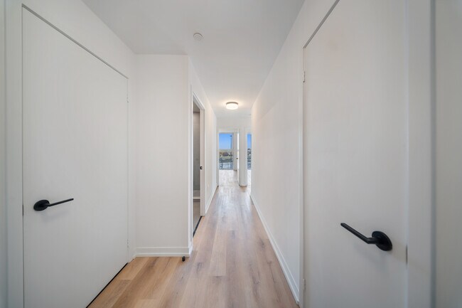 Photo - 5 York Garden Wy