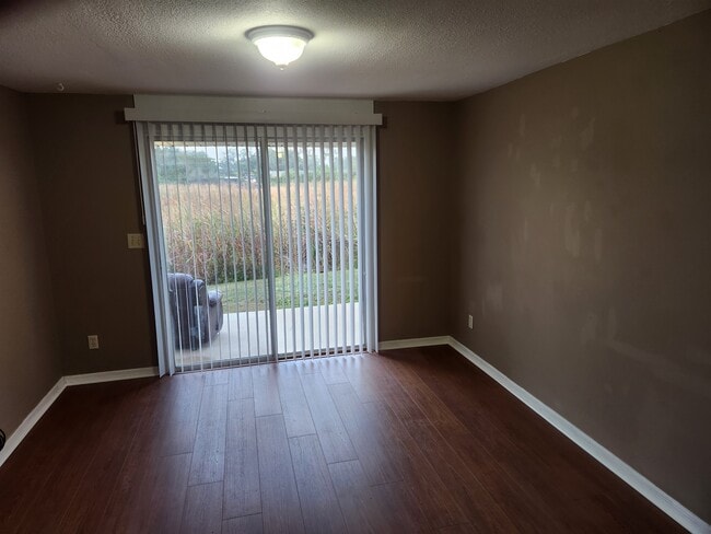 Photo - 1215 Skyview Blvd