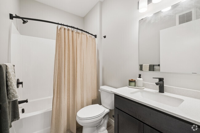 Studro - 384SF - Bathroom