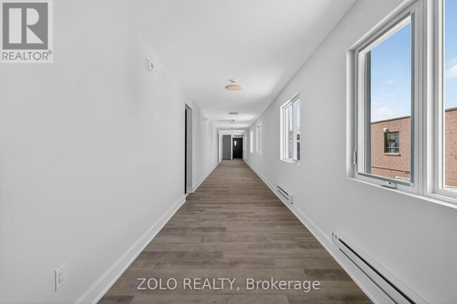 Photo - 206 Wellington St Unité # 7