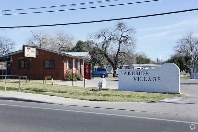 Photo - Lakeside Village Mobile Homes