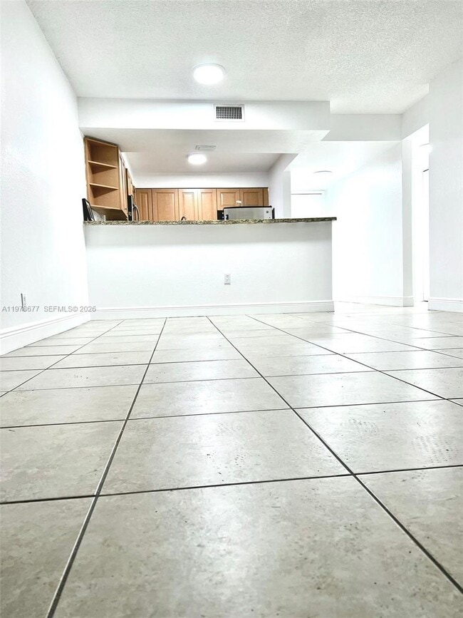 Photo - 5221 Geneva Ct Unit 103