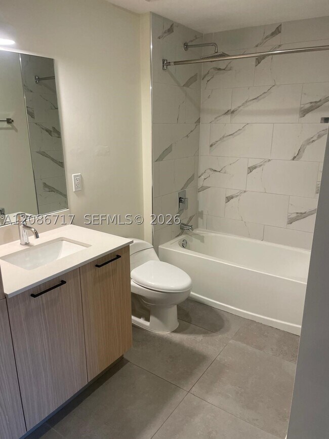 16395 Biscayne Blvd Unit 216