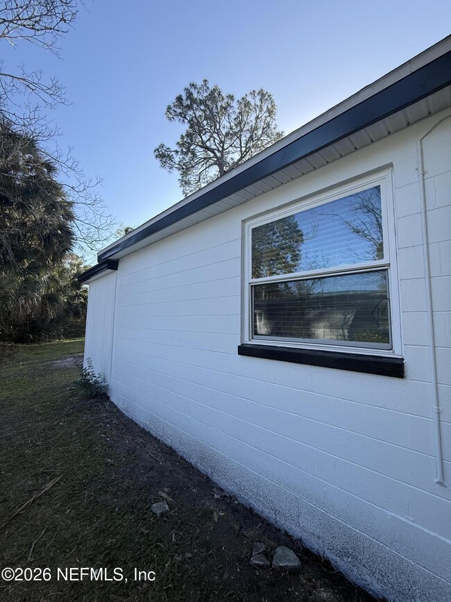 Photo - 696 Kestner Rd