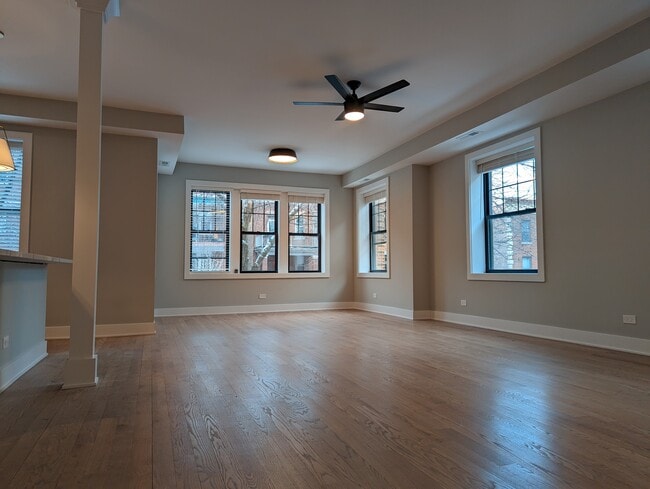 Photo - 4409 N Seeley Ave Unit 1a