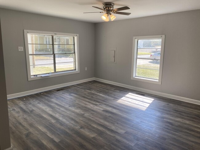 Photo - 509 Reid Ave