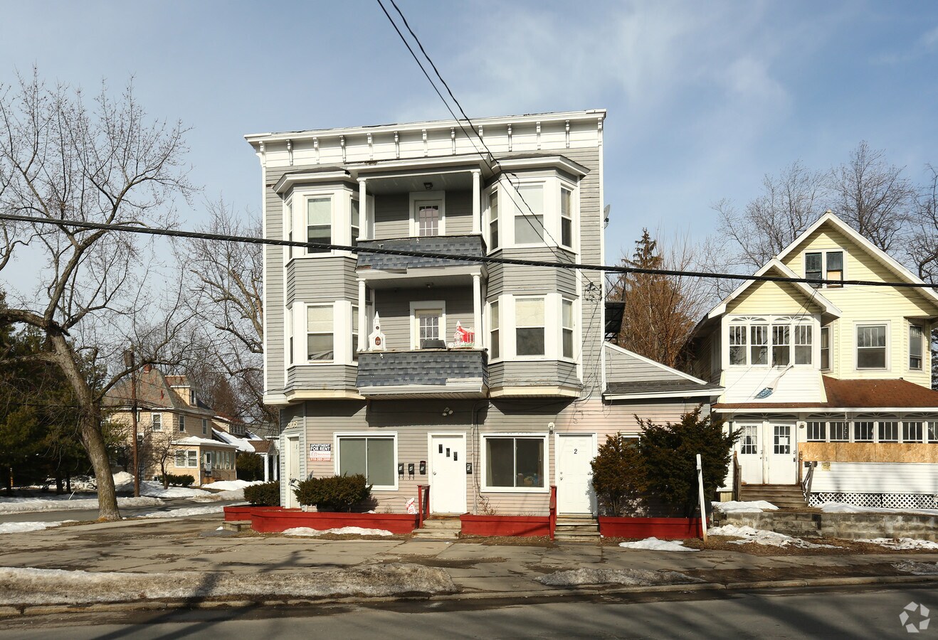 Photo - 2435 Guilderland Ave