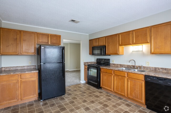 3BR, 2BA - 1,296 SF - York - Kitchen