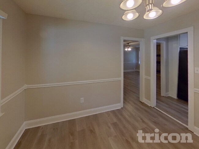 Photo - 148 Springvalley Cir