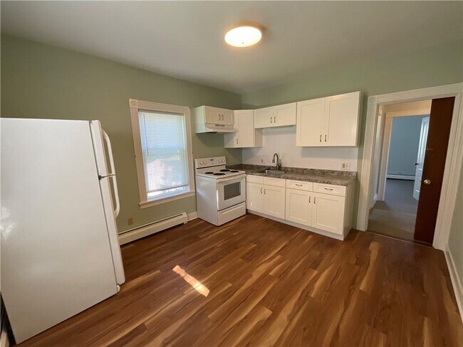 Photo - 18 Harmony St