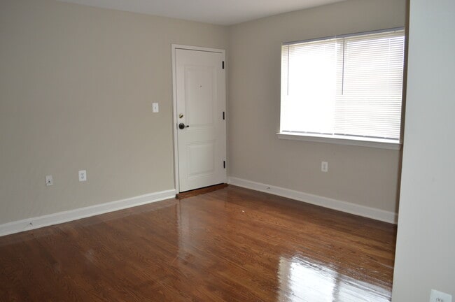Bass Circle Apartments