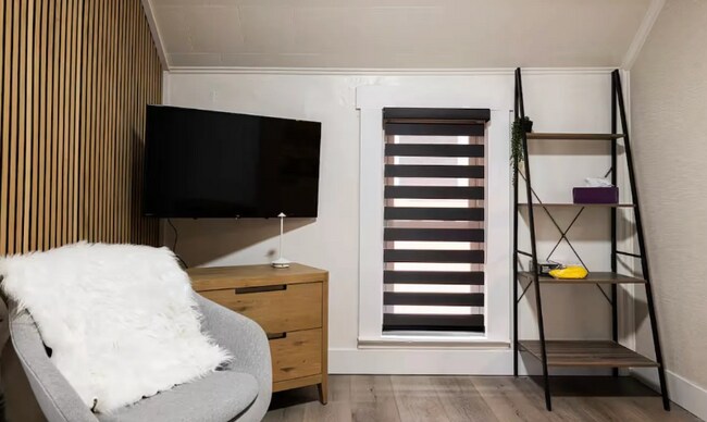 Photo - 1205 Bridge St NW Unidad C