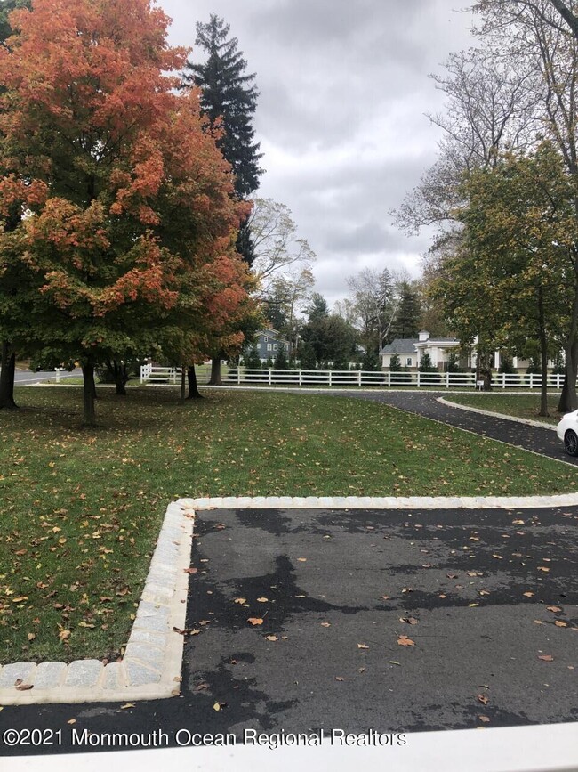 Photo - 497 Sycamore Ave