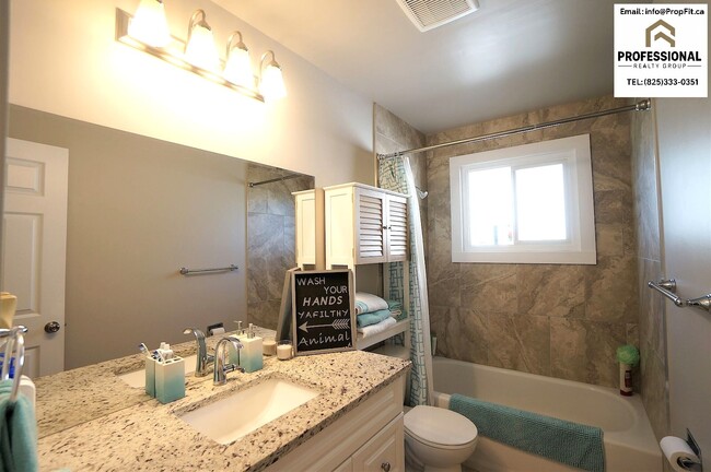 Photo - 15020 79 St NW