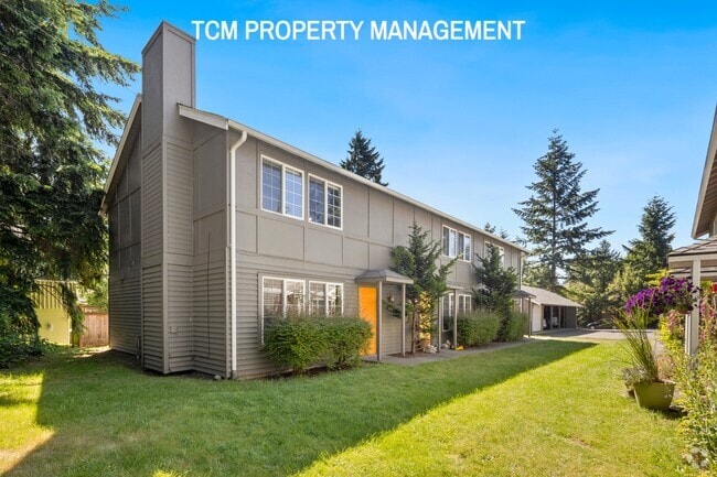 Building Photo - 1314 N 152nd St Unit F Rental