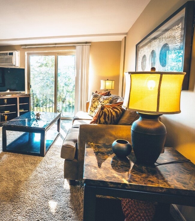 Photo - Rockside Place