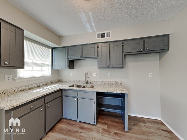 Photo - 3763 Rainford Dr
