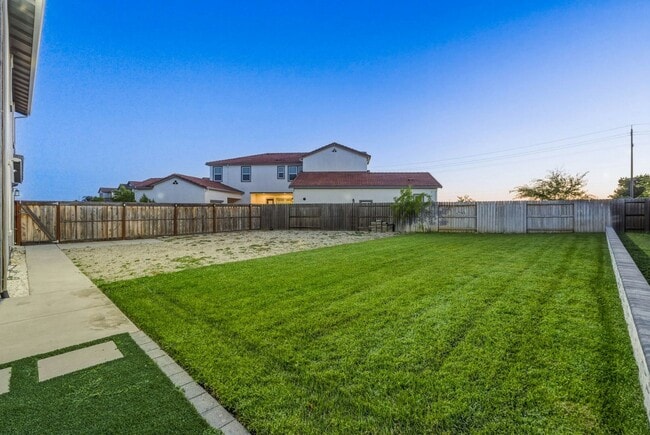 Photo - 7487 Amonde Wy