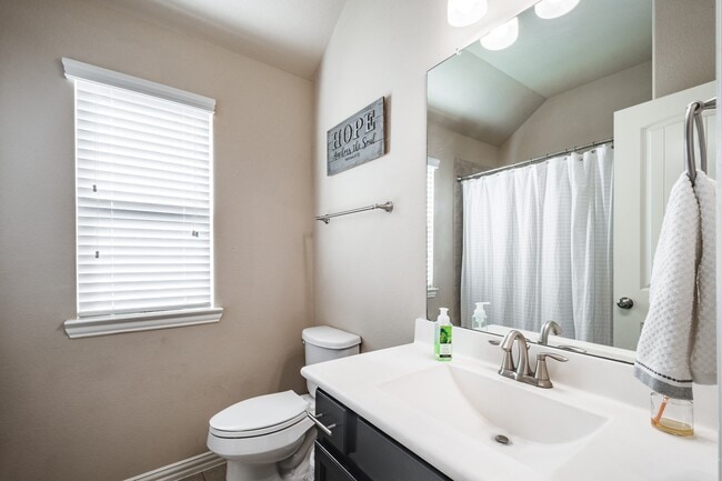 Photo - 4431 Ambrosia Ln