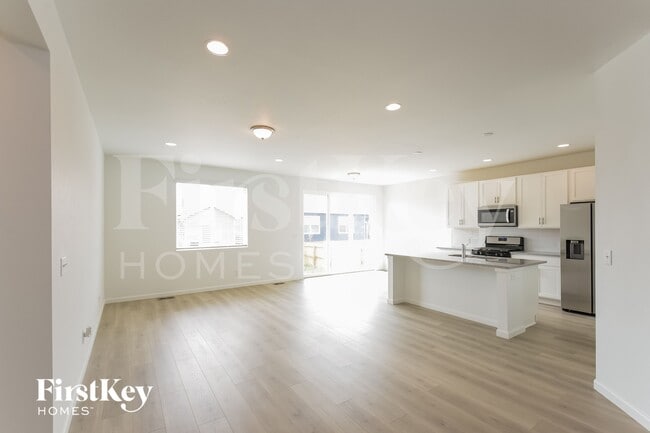 Photo - 14593 Normande Dr