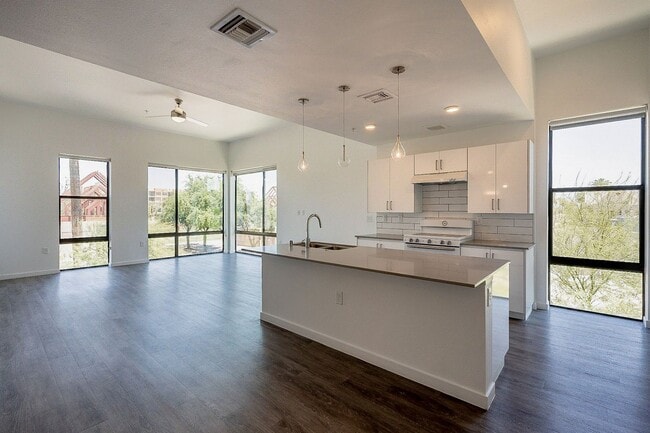 Photo - Live the Downtown Life! 2 Bedrooms! Unit 205