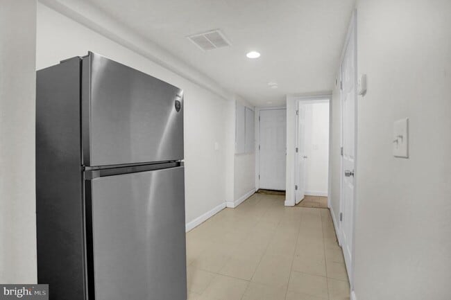 Photo - 421 Elrino St