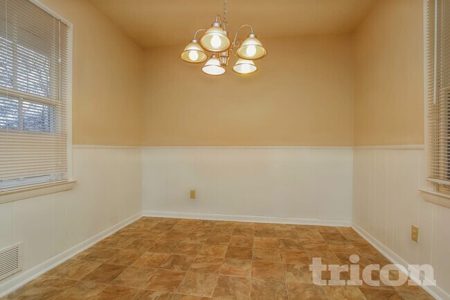 Photo - 3842 Wesley Dr