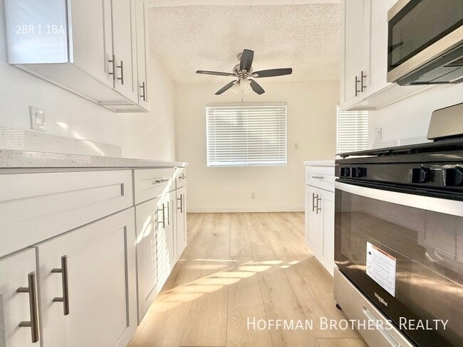 Building Photo - 12513 Cranbrook Ave Unit 3