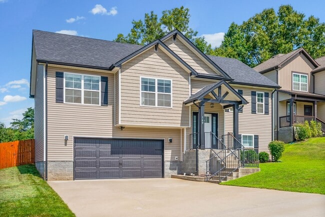 Photo - 169 Bonnell Dr