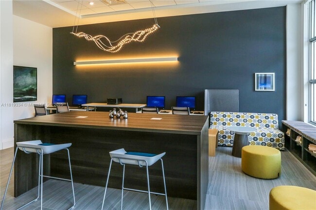 Photo - 805 SE 3rd Ave Unit 3021