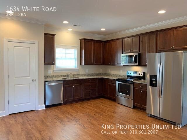 1634 White Rd