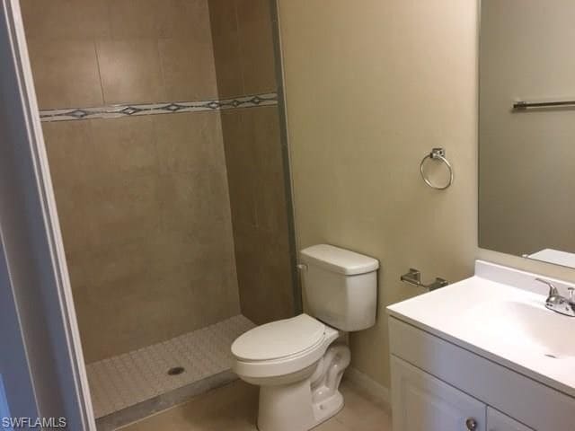 Photo - 405 Nicholas Pkwy W