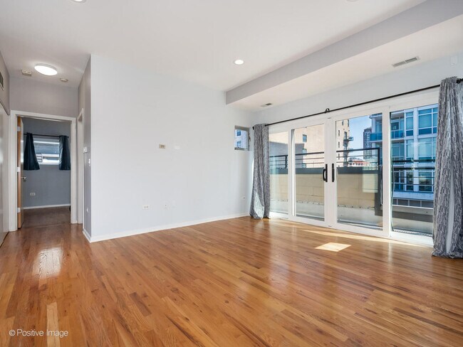 Photo - 1808 S Michigan Ave Unidad 38