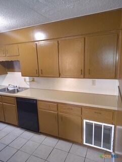 Photo - 1015 Hall Ave Unit 33