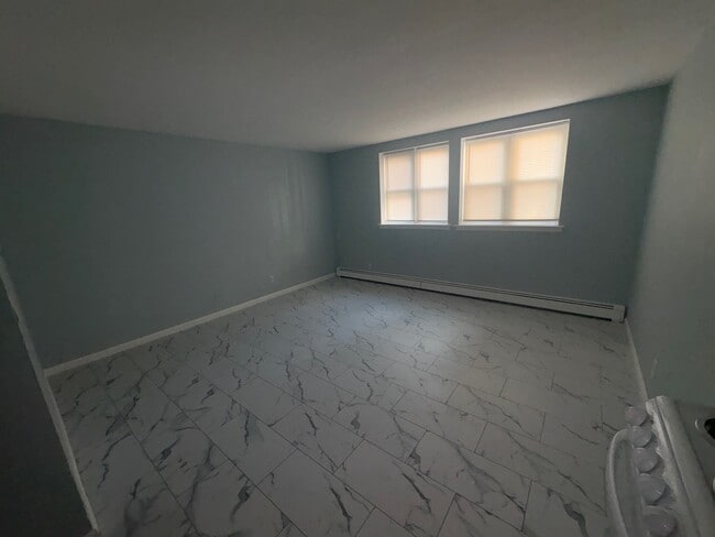 Photo - 702-704-704 Fifth Ave Unit D1