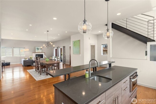 Photo - 3bd/2.5ba Seattle Home
