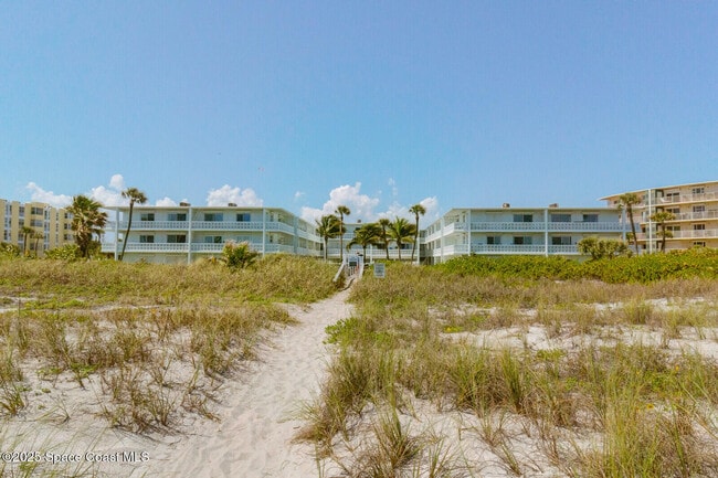 Building Photo - 4800 Ocean Beach Blvd Unit 123