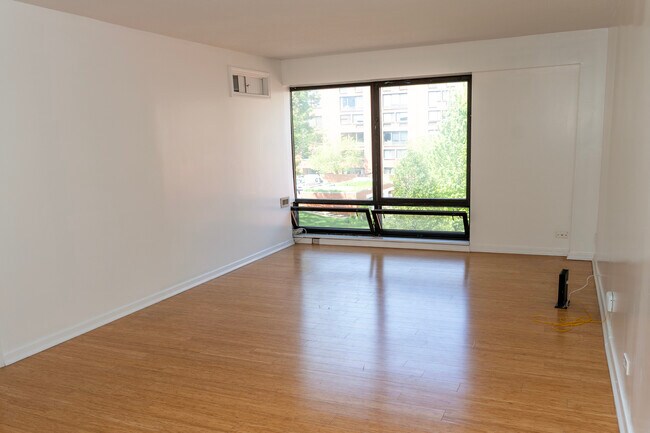Photo - 1169 S Plymouth Ct Unit 302