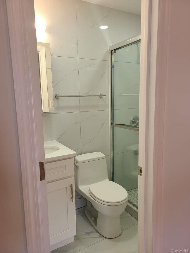 Photo - 64-73 Ellwell Crescent Unidad 1st Floor