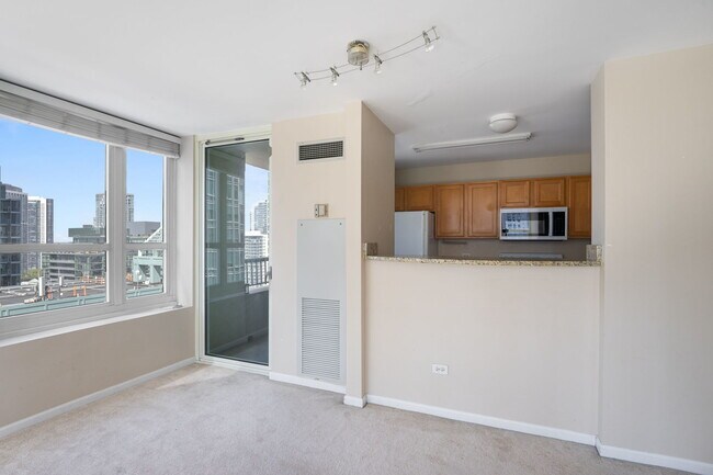 Photo - 345 N LaSalle St Unit 2608