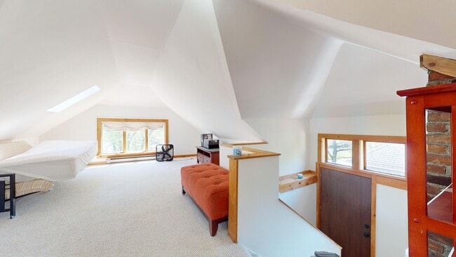 Photo - 402 N Titus Ave