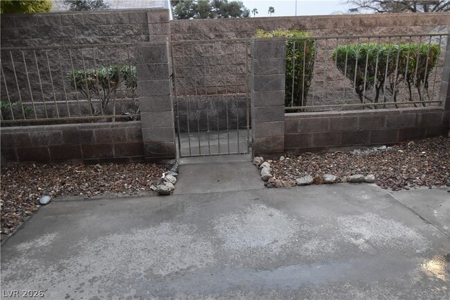 Photo - 6476 Big Pine Way