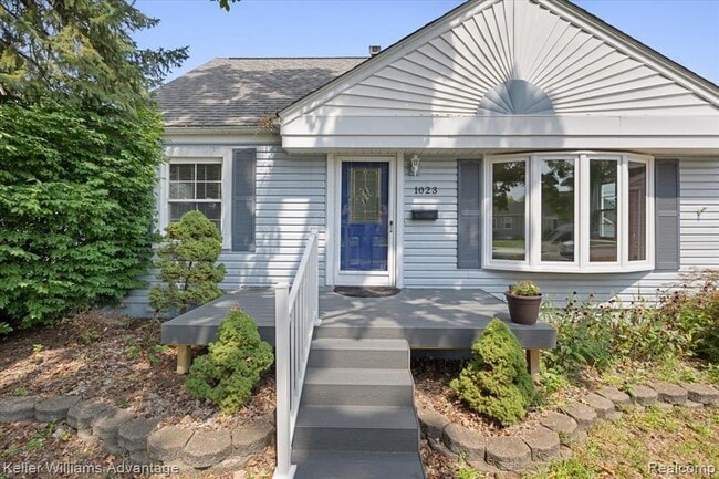 Photo - 1023 Amelia St