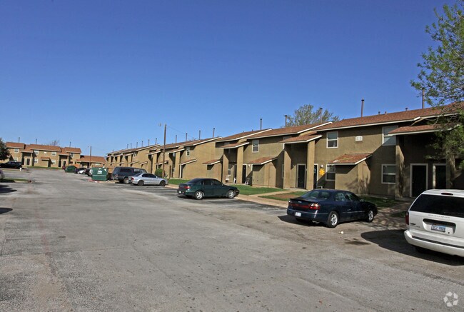 Photo - Peppertree Acres Apartments