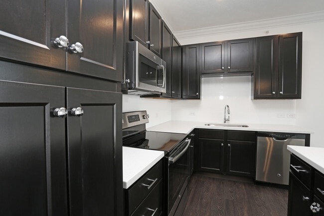 1BR - Kitchen