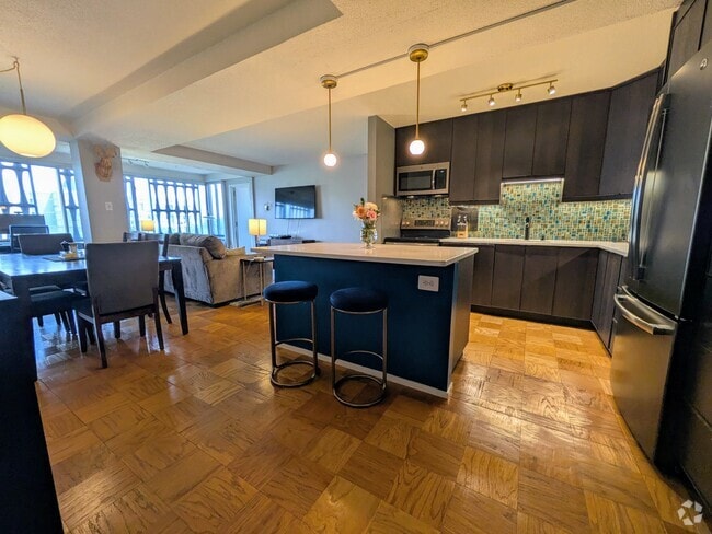 Building Photo - 1301 Delaware Ave SW Unit N607 Rental