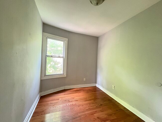 Photo - 118 Cedar Ave Unit 1