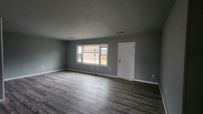 Photo - 20 Sussex Dr