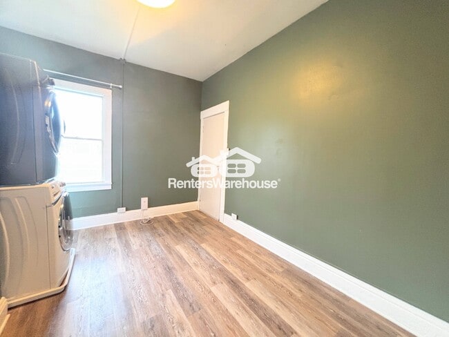 Photo - 232 1st St